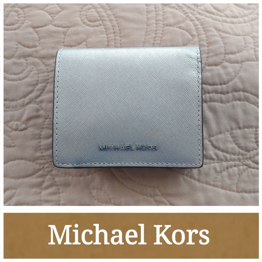 NWT Michael Kors JetSet Carryall Cardcase